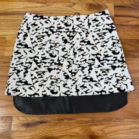 NWT Sandro Mini Skirt w/ Leather trim Sz 2 - Picture 2 of 6